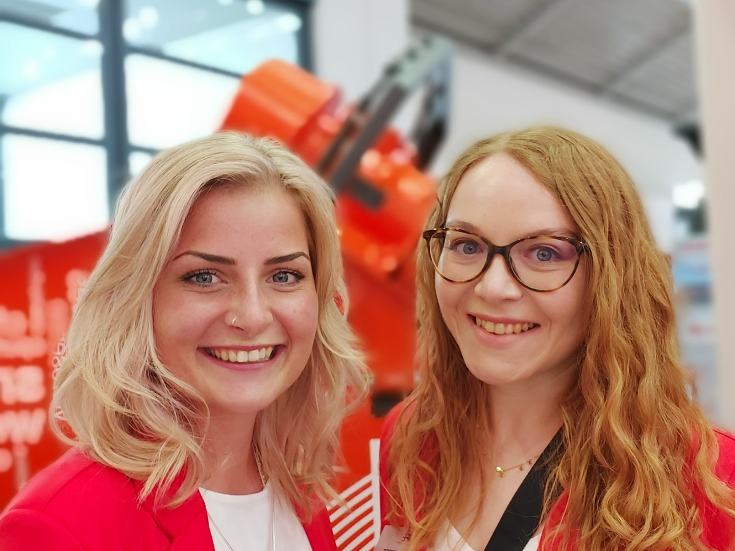 IFE Mitarbeiterinnen auf der IFAT 2024.